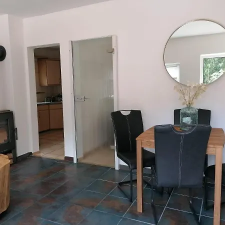 Berg-Chalet Mit Whirlpool Und Kamin בקתה