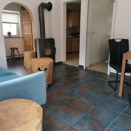 Berg-Chalet Mit Whirlpool Und Kamin